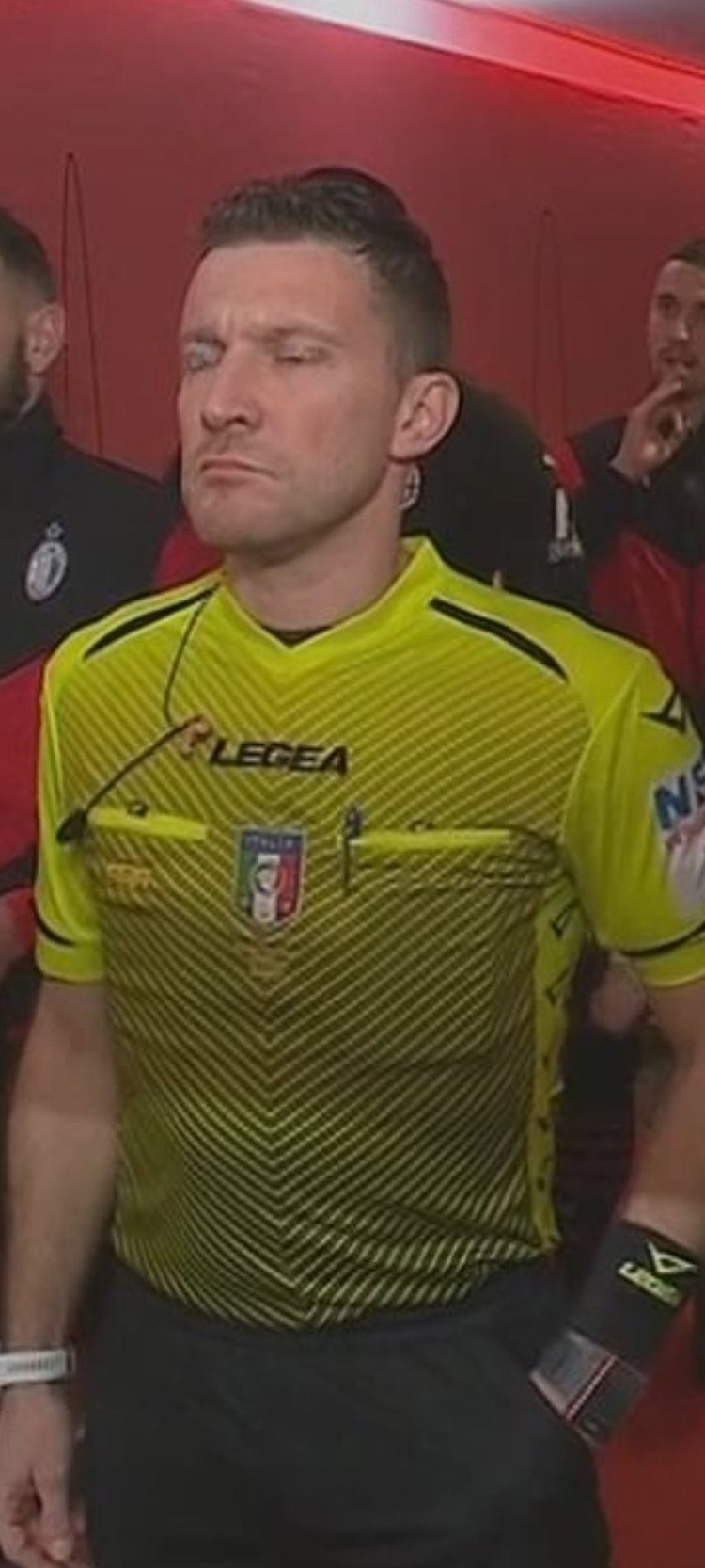 一步起脚 一步起脚